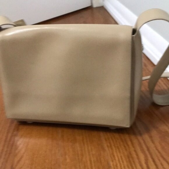 Auth Prada Vitello Smalto Cammello - Picture 1 of 15